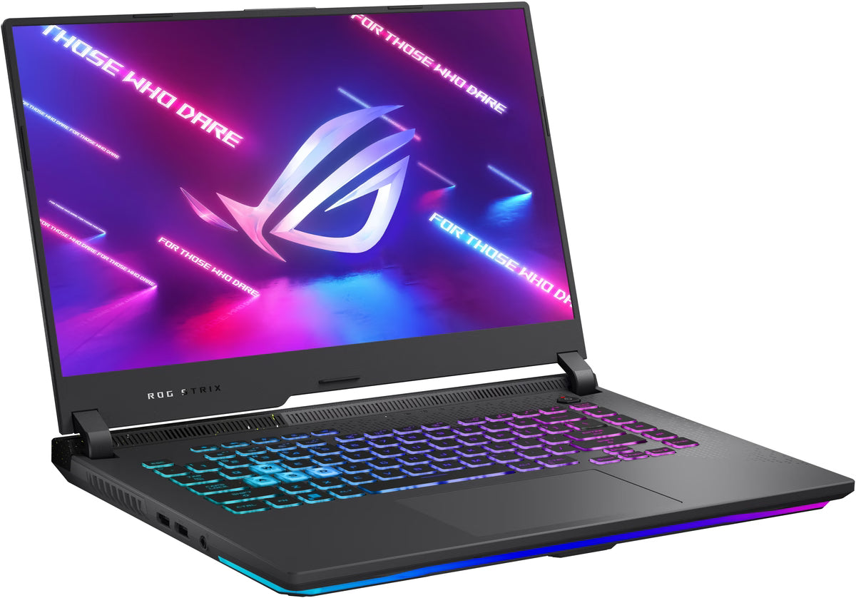 ASUS ROG Strix G15 G513RC 15,6 inch gaming laptop, schuin vooraanzicht met linkerzijkant en USB-poorten